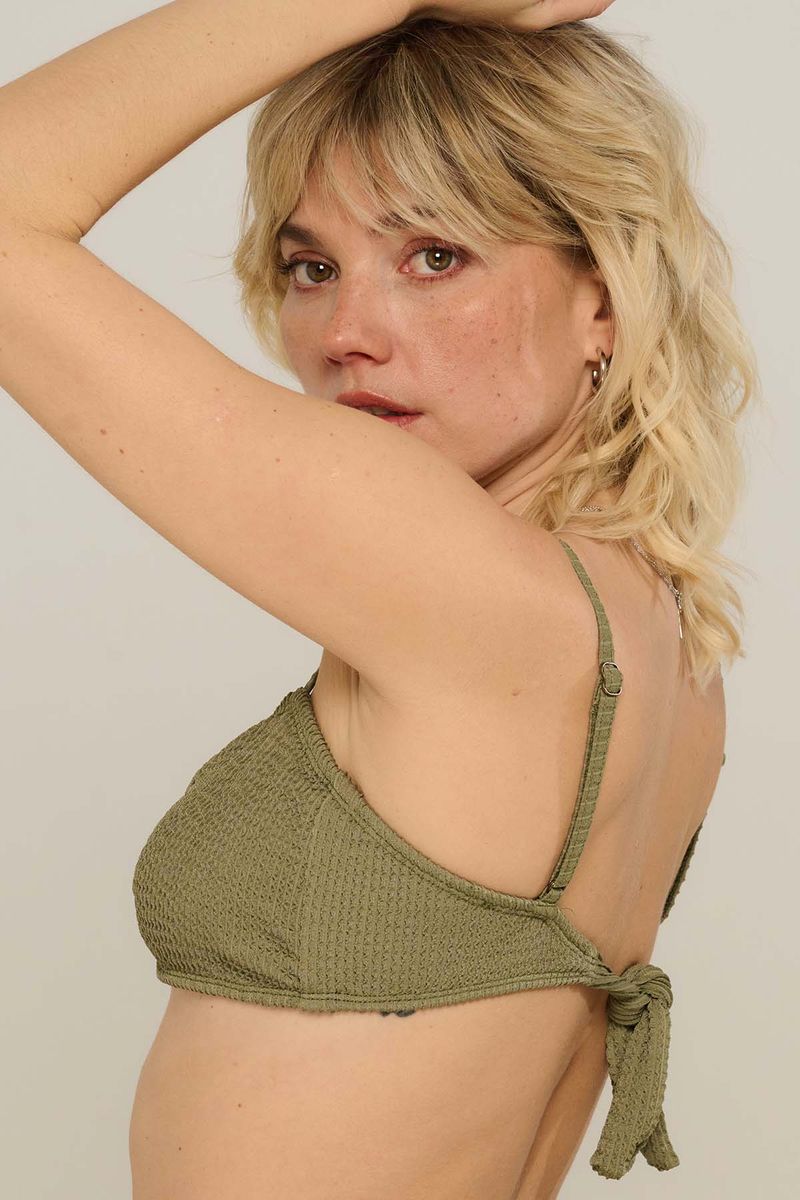 Bandeau-con-hebilla-contratono-de-resina-Creta-Square