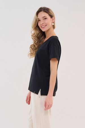 Remera Basic Escote En V