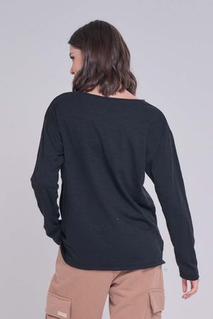 Remera Manga Larga Con Bolsillo